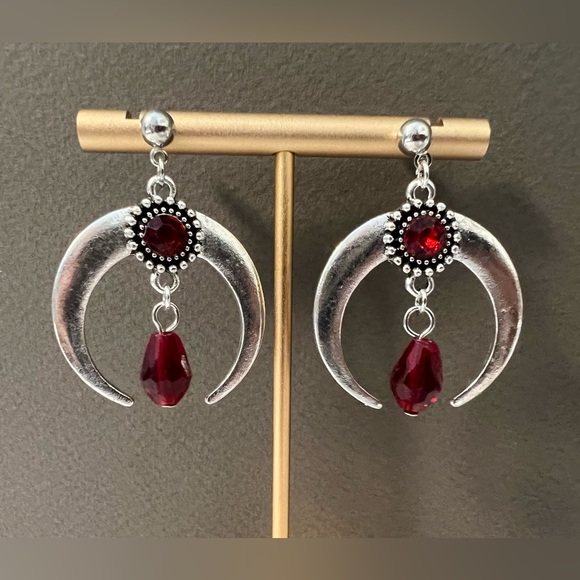 Stylish Goth Dangle Earrings - Silver & Red Elegant Witchy Earrings - Picture 1 of 8